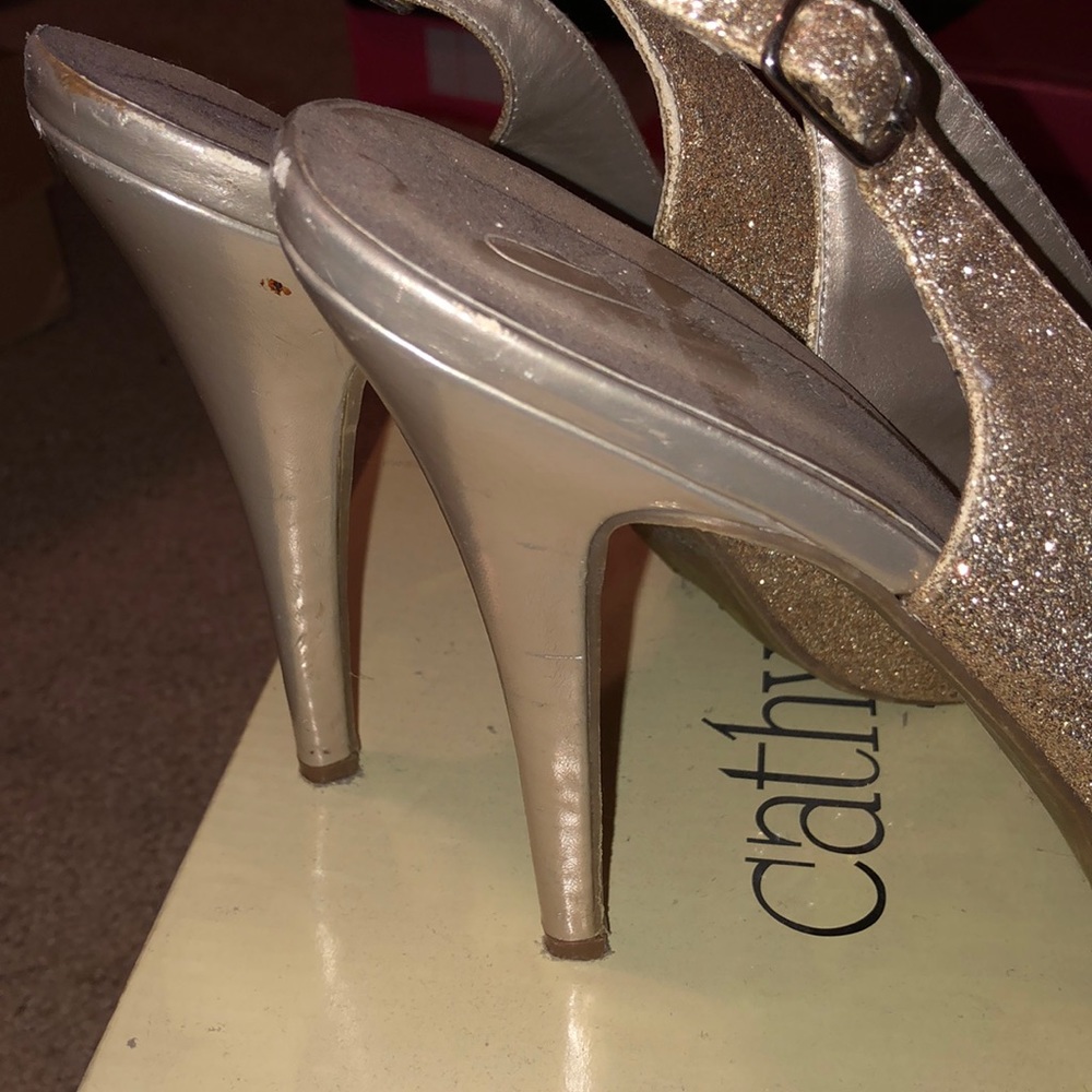 High heels - Picture 3 of 6